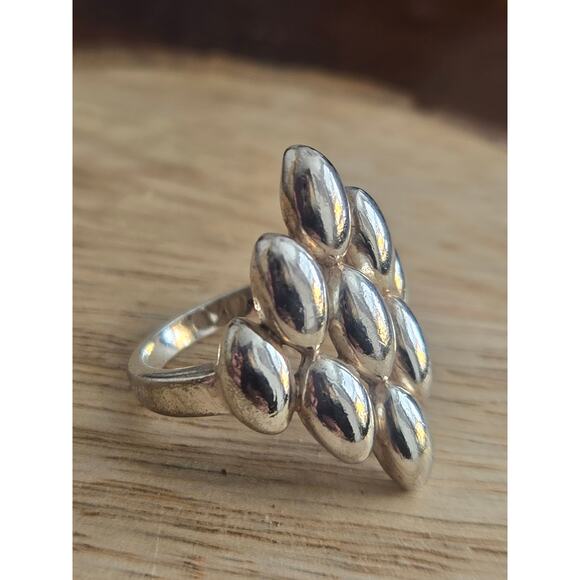 Vintage Modernist or Brutalist Design Sterling Silver Pyramid Ring, Size 7 - Picture 8 of 10